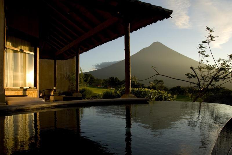 Hotel La Reunion Golf Resort And Residences 안티구아 과테말라 객실 사진